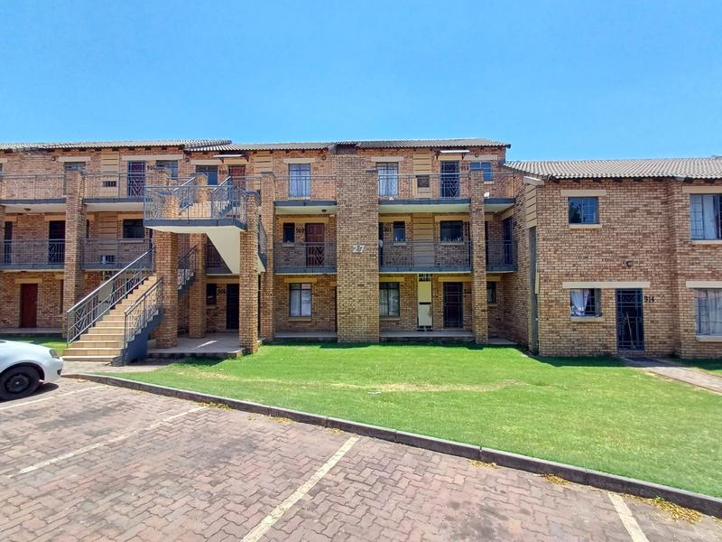 2 Bedroom Property for Sale in Theresa Park Gauteng