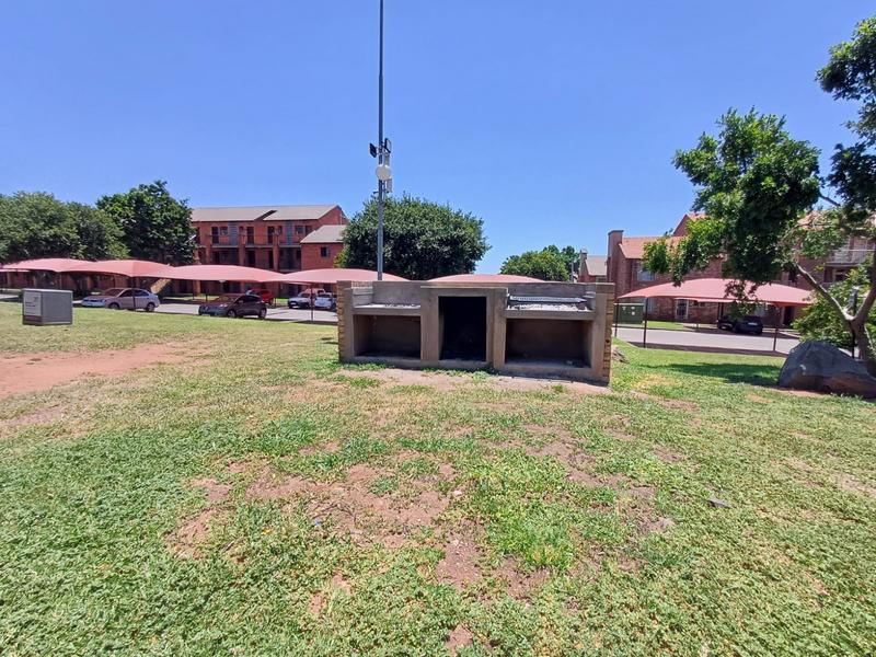 2 Bedroom Property for Sale in Theresa Park Gauteng