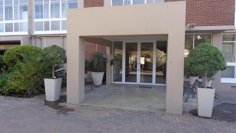 To Let 2 Bedroom Property for Rent in Sandown Gauteng