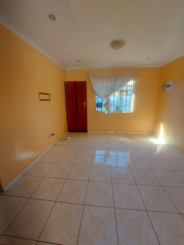 To Let 2 Bedroom Property for Rent in Protea Glen Gauteng