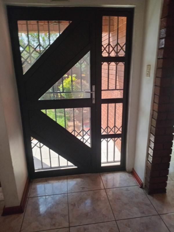 3 Bedroom Property for Sale in Orlando Gauteng