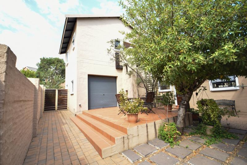 5 Bedroom Property for Sale in Midstream Estate Gauteng