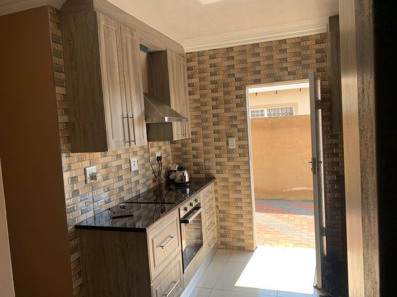 To Let 3 Bedroom Property for Rent in Kirkney Gauteng