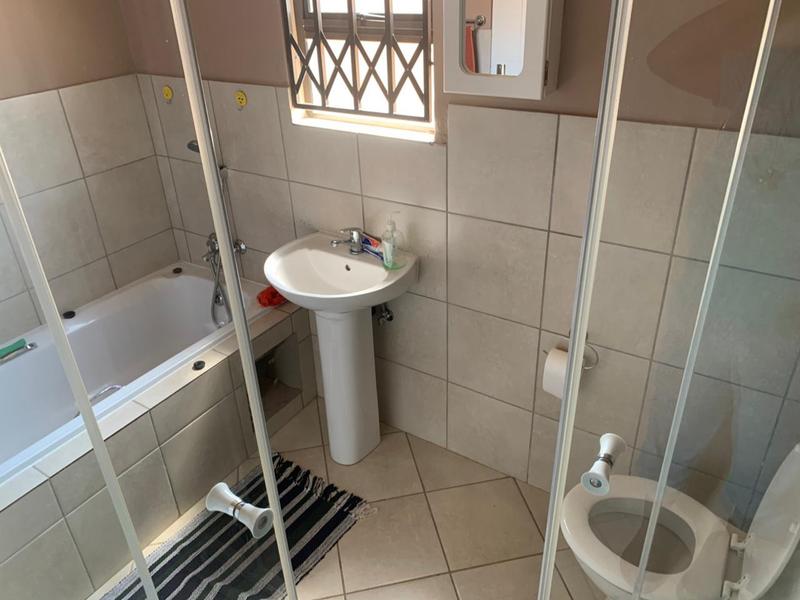 To Let 3 Bedroom Property for Rent in Kirkney Gauteng