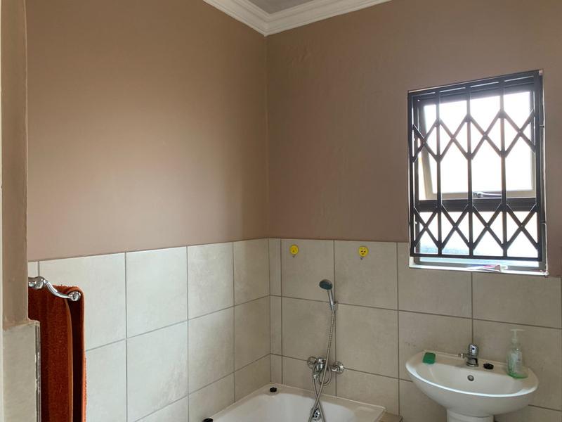 To Let 3 Bedroom Property for Rent in Kirkney Gauteng