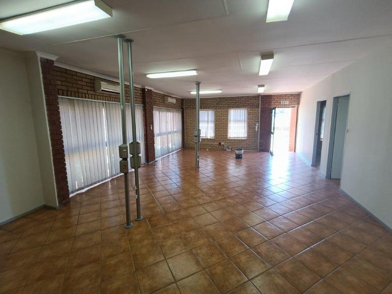 To Let commercial Property for Rent in Allens Nek Gauteng