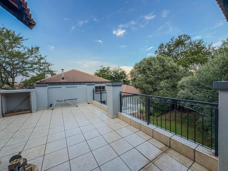 5 Bedroom Property for Sale in Midstream Estate Gauteng