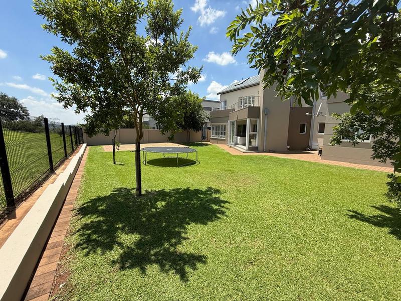 4 Bedroom Property for Sale in Midstream Ridge Gauteng