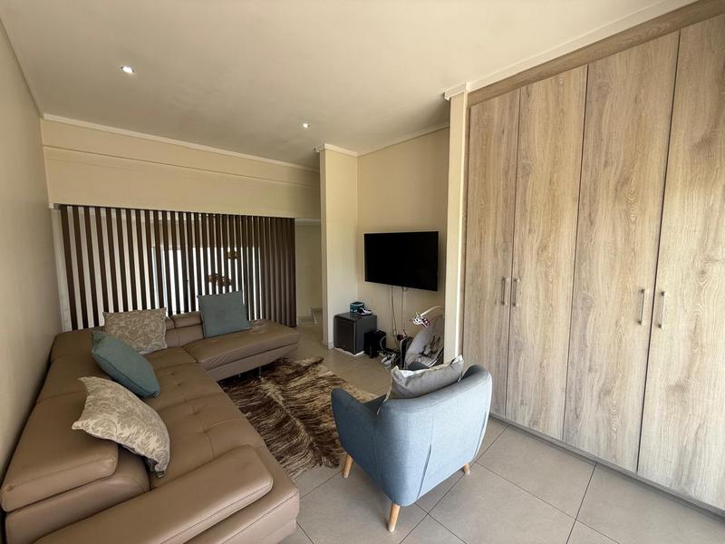 4 Bedroom Property for Sale in Midstream Ridge Gauteng