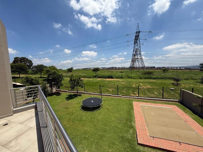 4 Bedroom Property for Sale in Midstream Ridge Gauteng