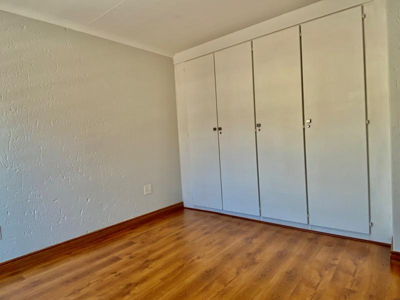 To Let 1 Bedroom Property for Rent in Sandown Gauteng