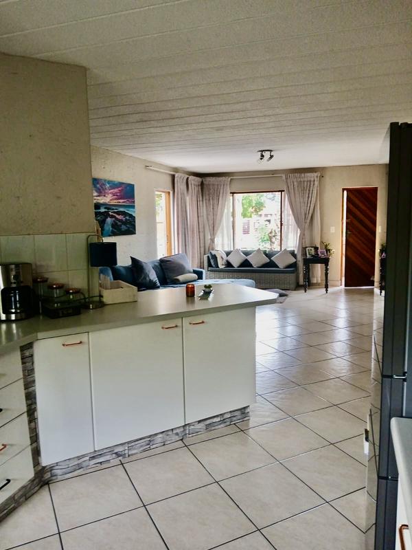 2 Bedroom Property for Sale in Sandown Gauteng