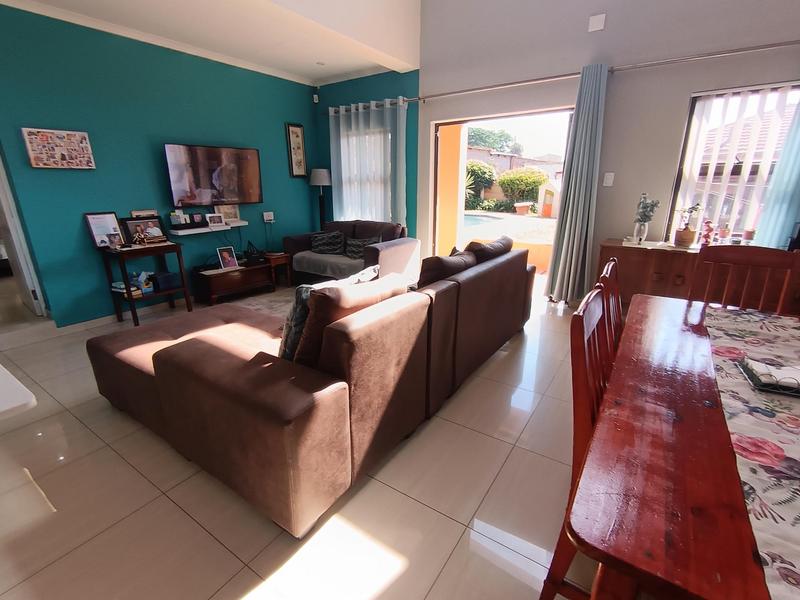 6 Bedroom Property for Sale in Primrose Gauteng