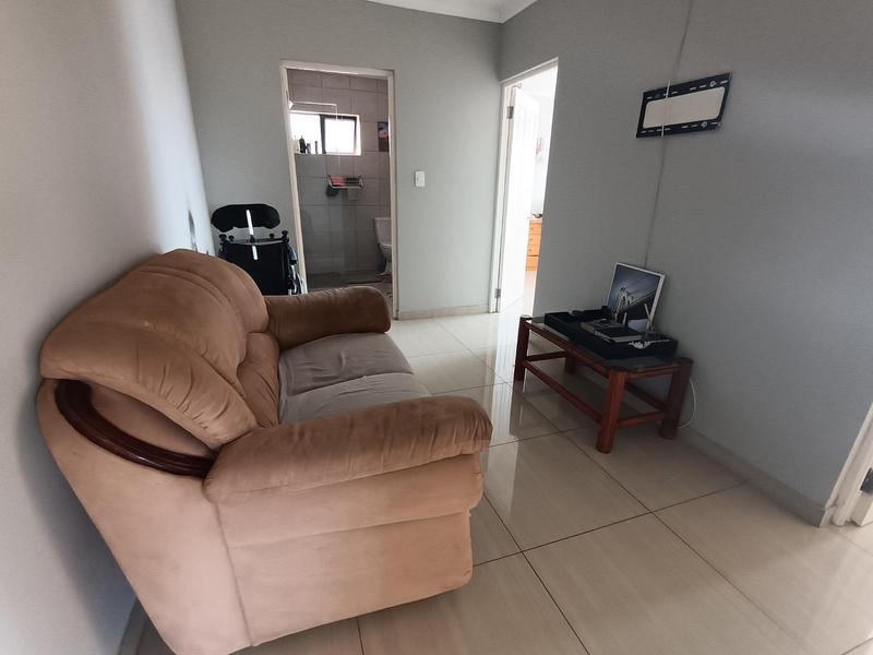 6 Bedroom Property for Sale in Primrose Gauteng