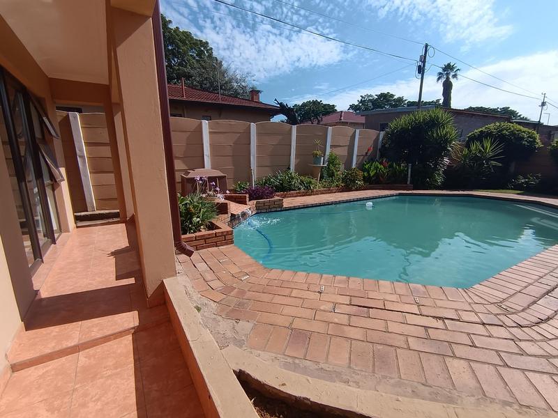 6 Bedroom Property for Sale in Primrose Gauteng