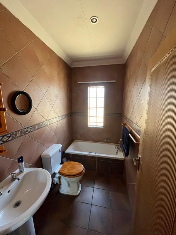 To Let 2 Bedroom Property for Rent in Sterrewag Gauteng