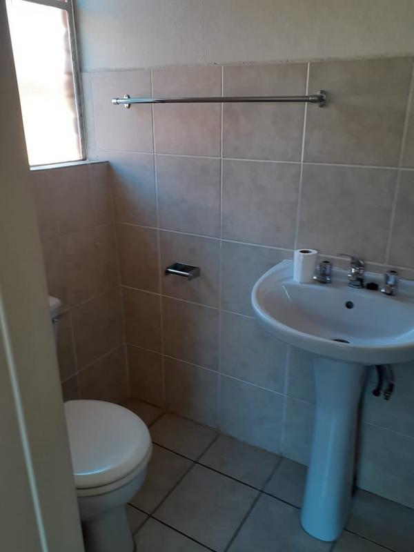 2 Bedroom Property for Sale in Amandasig Gauteng