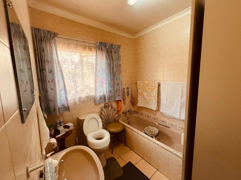 3 Bedroom Property for Sale in Ninapark Gauteng