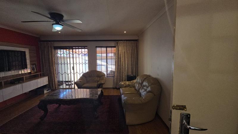 3 Bedroom Property for Sale in Florauna Gauteng