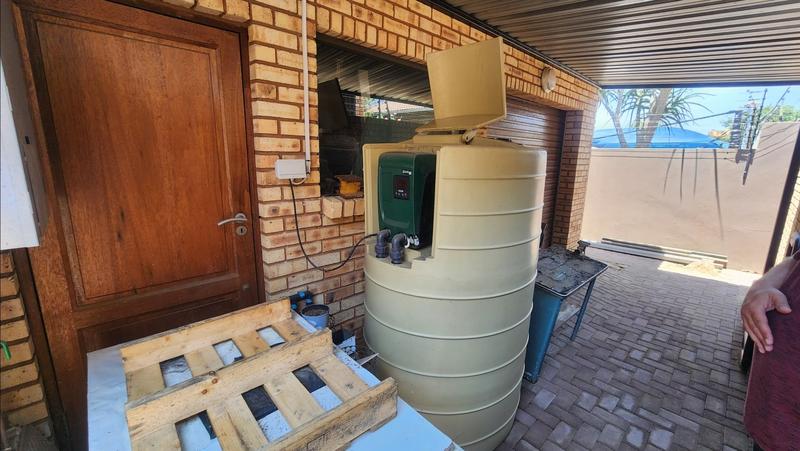 4 Bedroom Property for Sale in New Redruth Gauteng