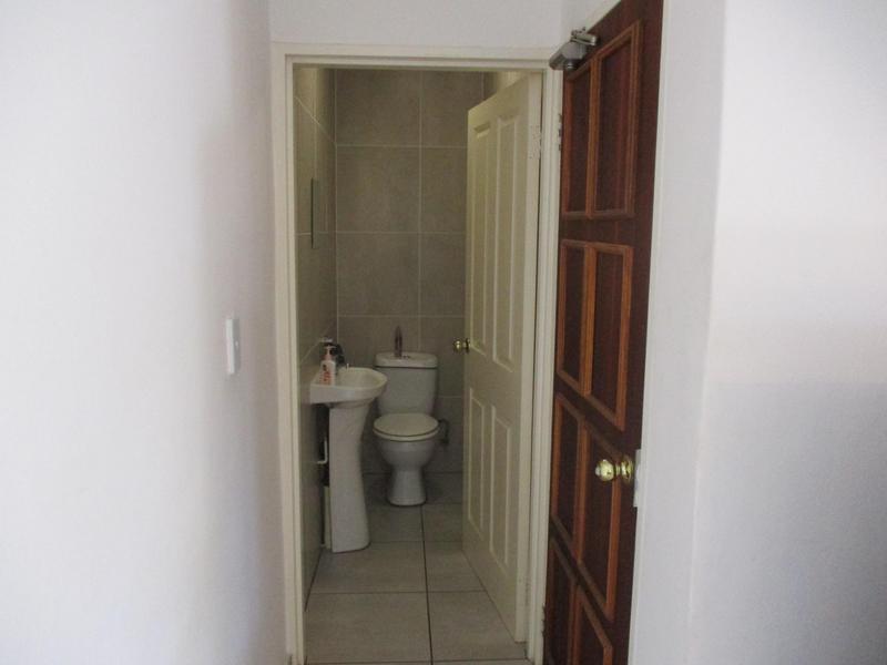 4 Bedroom Property for Sale in Honeydew Manor Gauteng