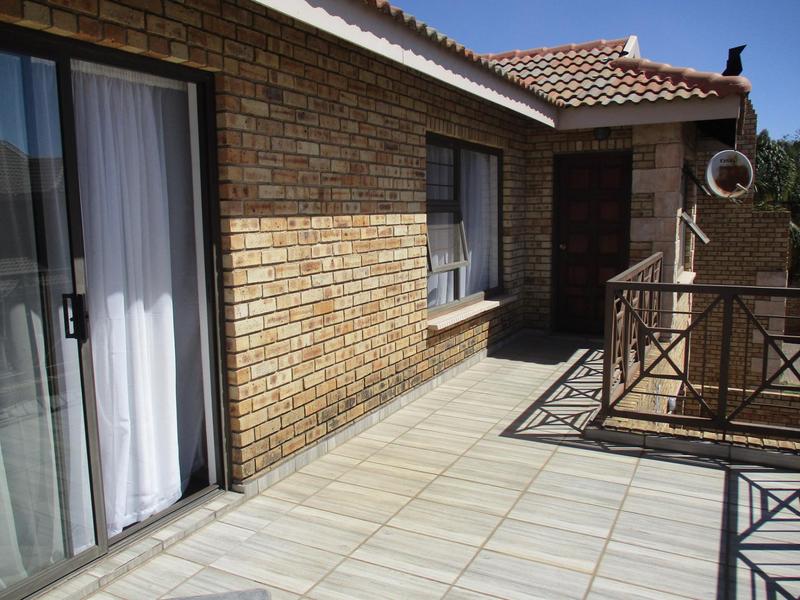 4 Bedroom Property for Sale in Honeydew Manor Gauteng