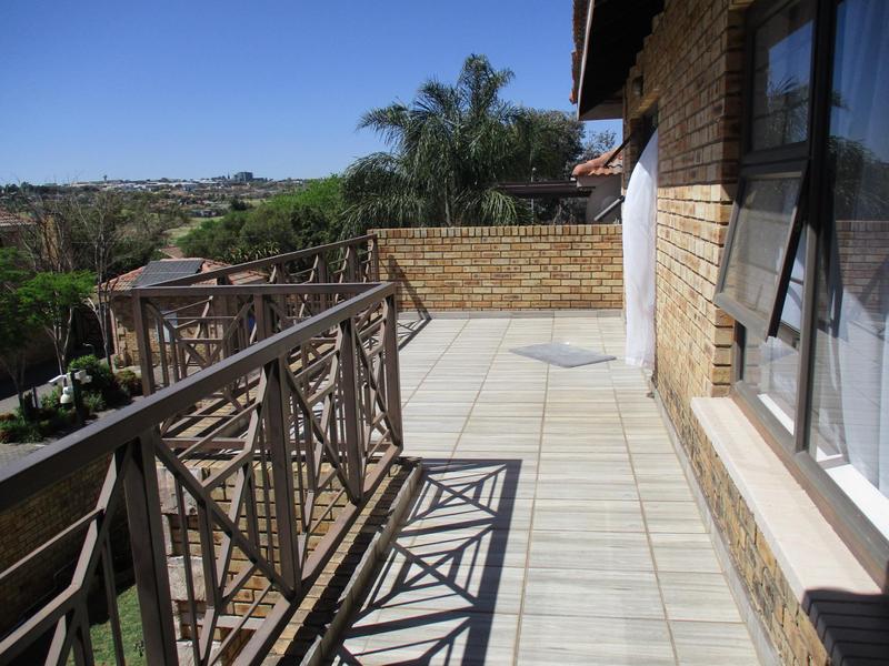 4 Bedroom Property for Sale in Honeydew Manor Gauteng