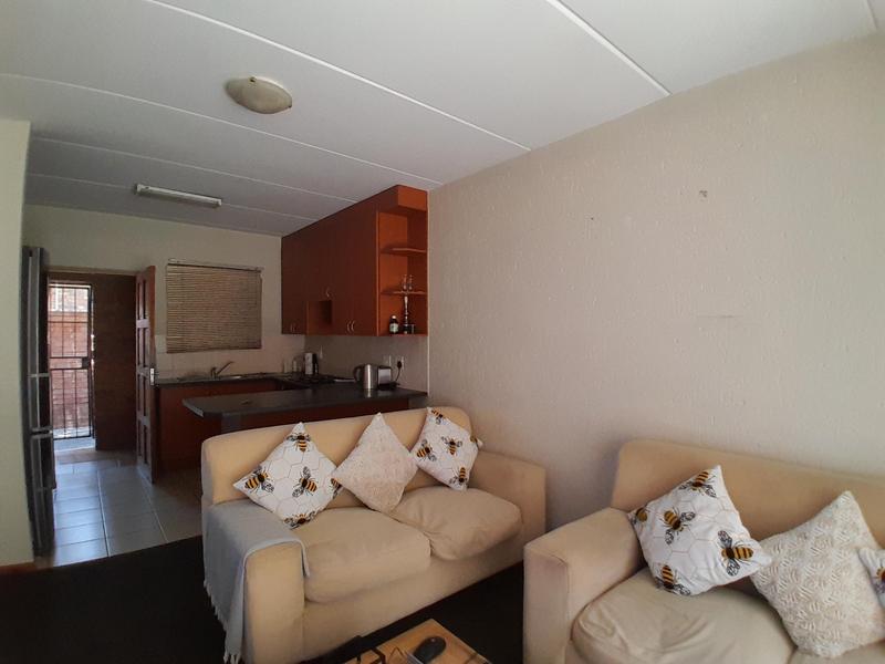 2 Bedroom Property for Sale in Heuwelsig Estate Gauteng