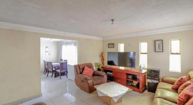 3 Bedroom Property for Sale in Ebony Park Gauteng