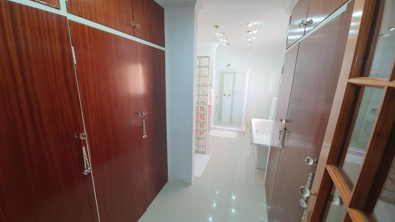 4 Bedroom Property for Sale in Sinoville Gauteng