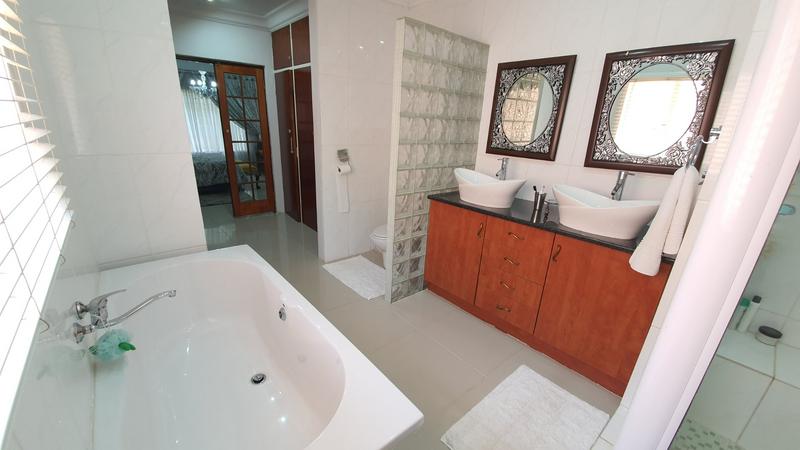 4 Bedroom Property for Sale in Sinoville Gauteng