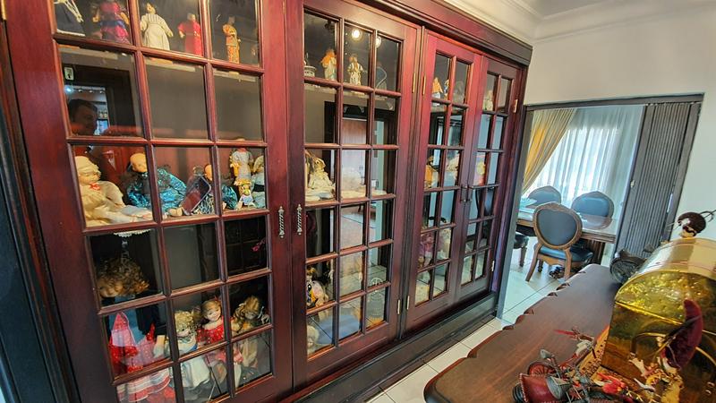 4 Bedroom Property for Sale in Sinoville Gauteng