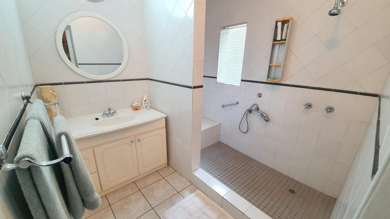 4 Bedroom Property for Sale in Sinoville Gauteng