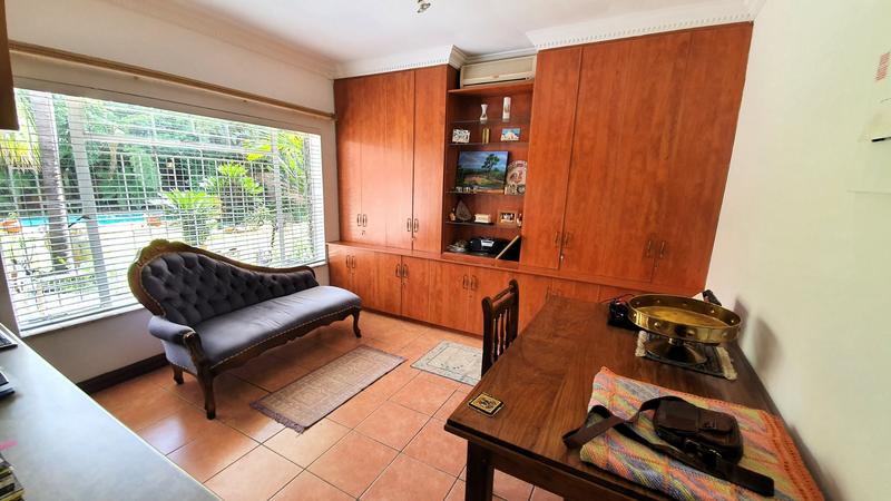 4 Bedroom Property for Sale in Sinoville Gauteng