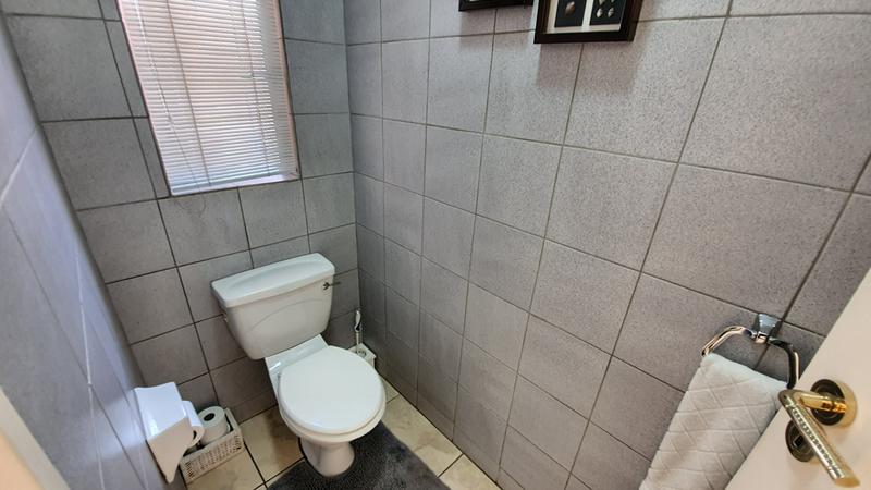 4 Bedroom Property for Sale in Sinoville Gauteng