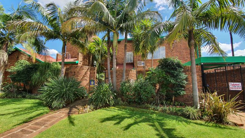 4 Bedroom Property for Sale in Sinoville Gauteng