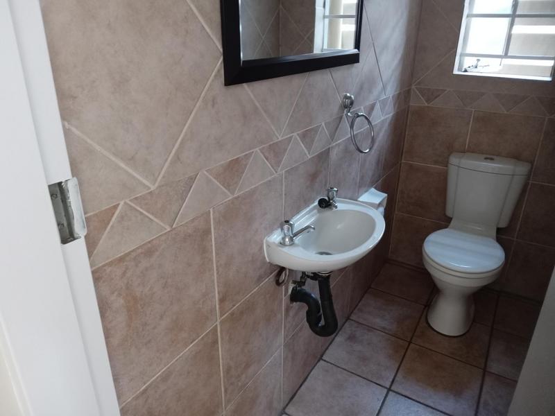 2 Bedroom Property for Sale in Eden Glen Gauteng