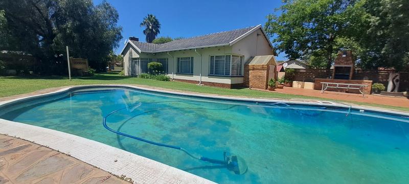 3 Bedroom Property for Sale in Elspark Gauteng