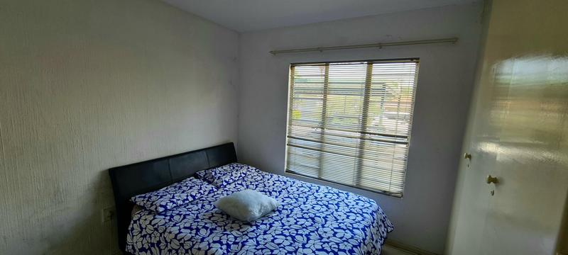 1 Bedroom Property for Sale in Radiokop Gauteng