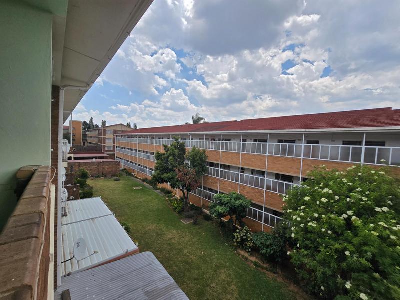 3 Bedroom Property for Sale in Denlee Gauteng