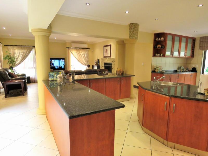 To Let 7 Bedroom Property for Rent in Dainfern Golf Estate Gauteng