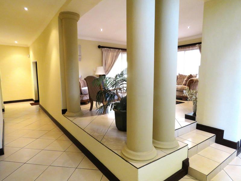 To Let 7 Bedroom Property for Rent in Dainfern Golf Estate Gauteng