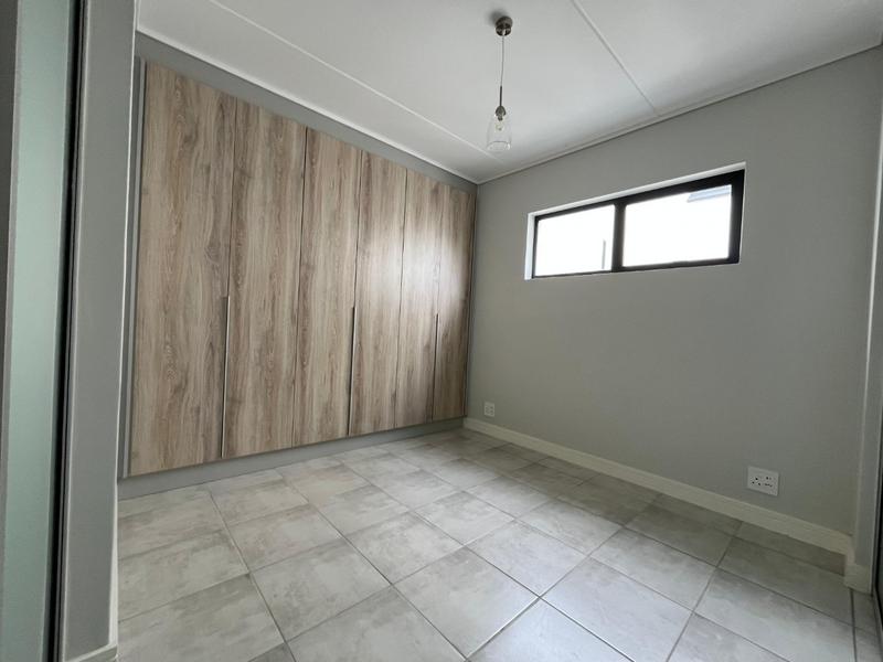 To Let 1 Bedroom Property for Rent in Mooikloof Gauteng