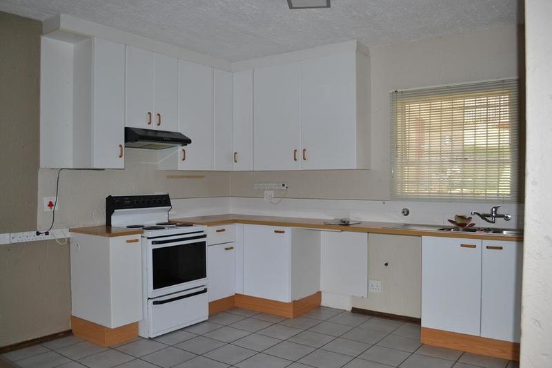 To Let 2 Bedroom Property for Rent in Breaunanda Gauteng