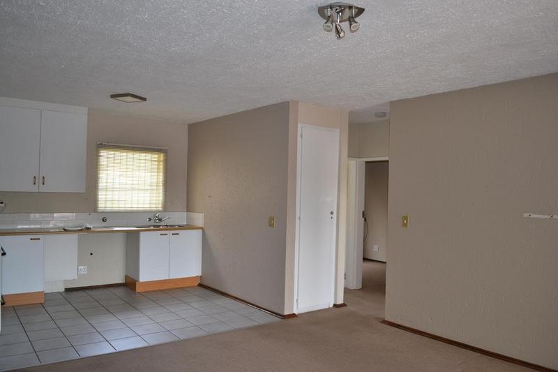To Let 2 Bedroom Property for Rent in Breaunanda Gauteng