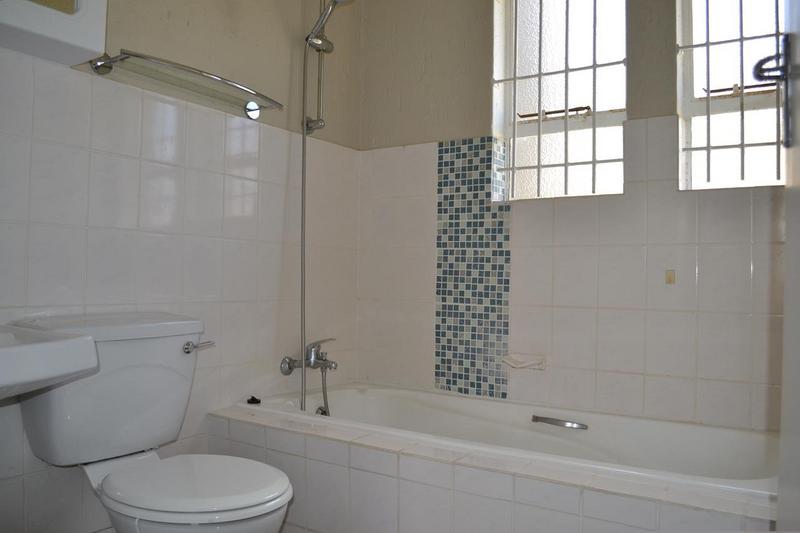 To Let 2 Bedroom Property for Rent in Breaunanda Gauteng