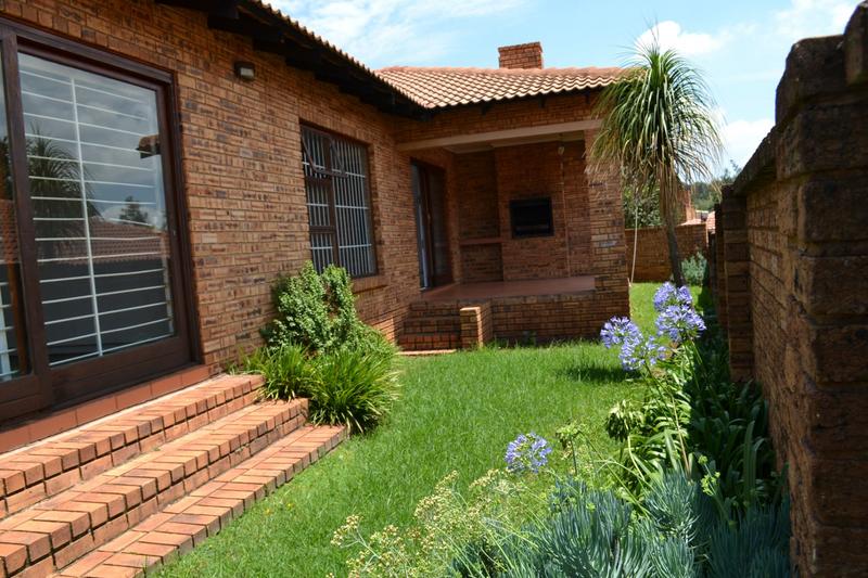 To Let 3 Bedroom Property for Rent in Noordheuwel Gauteng