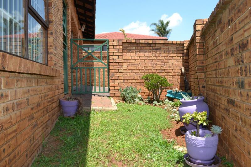 To Let 3 Bedroom Property for Rent in Noordheuwel Gauteng