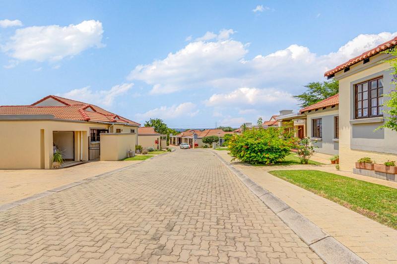 2 Bedroom Property for Sale in North Riding Gauteng