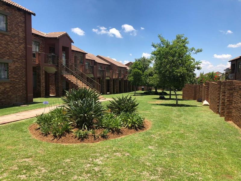 2 Bedroom Property for Sale in Mooikloof Ridge Gauteng